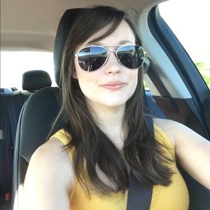 Meet your Posher, Melissa